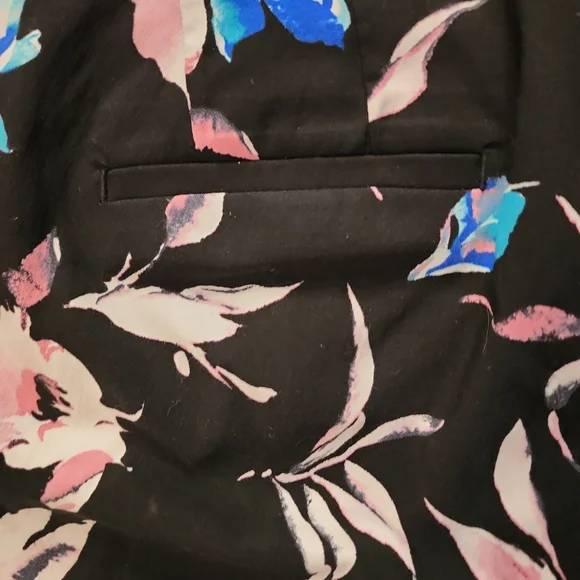 Nwot Lane bryant women's 18regular dress pant called The Allie floral print. - Picture 5 of 5
